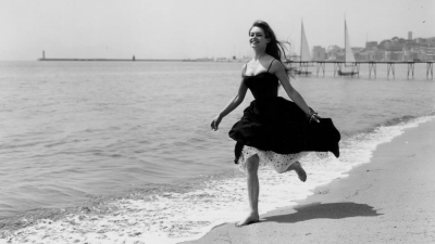 Brigitte Bardot zachwyca letnimi lookami na zdjęciach z festiwalu w Cannes