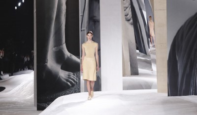 Hermès wiosna-lato 2021: Bliżej ciała