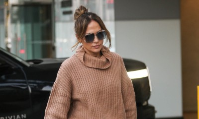 Jennifer Lopez pokazuje, jak stylizować ekstremalnie szerokie baggy jeans