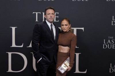 Jennifer Lopez i Ben Affleck na premierze filmu „Ostatni pojedynek” 