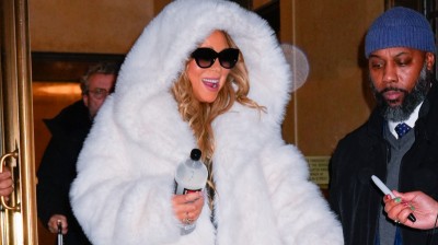 Mariah Carey w stylizacji godnej królowej świąt