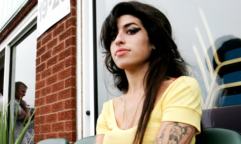 Camden girl powraca wraz z premierą filmu o Amy Winehouse