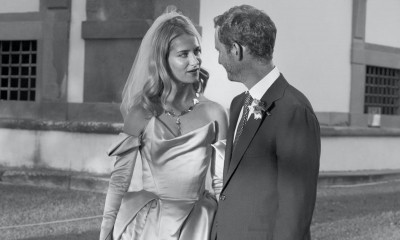 Włoski przepych, angielski projekt: Ślub w złotej sukni od Vivienne Westwood