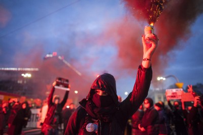 Strajk kobiet: Polacy blokują miasta 
