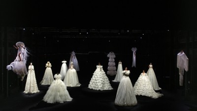 Valentino haute couture jesień-zima 2020-2021: Carte blanche