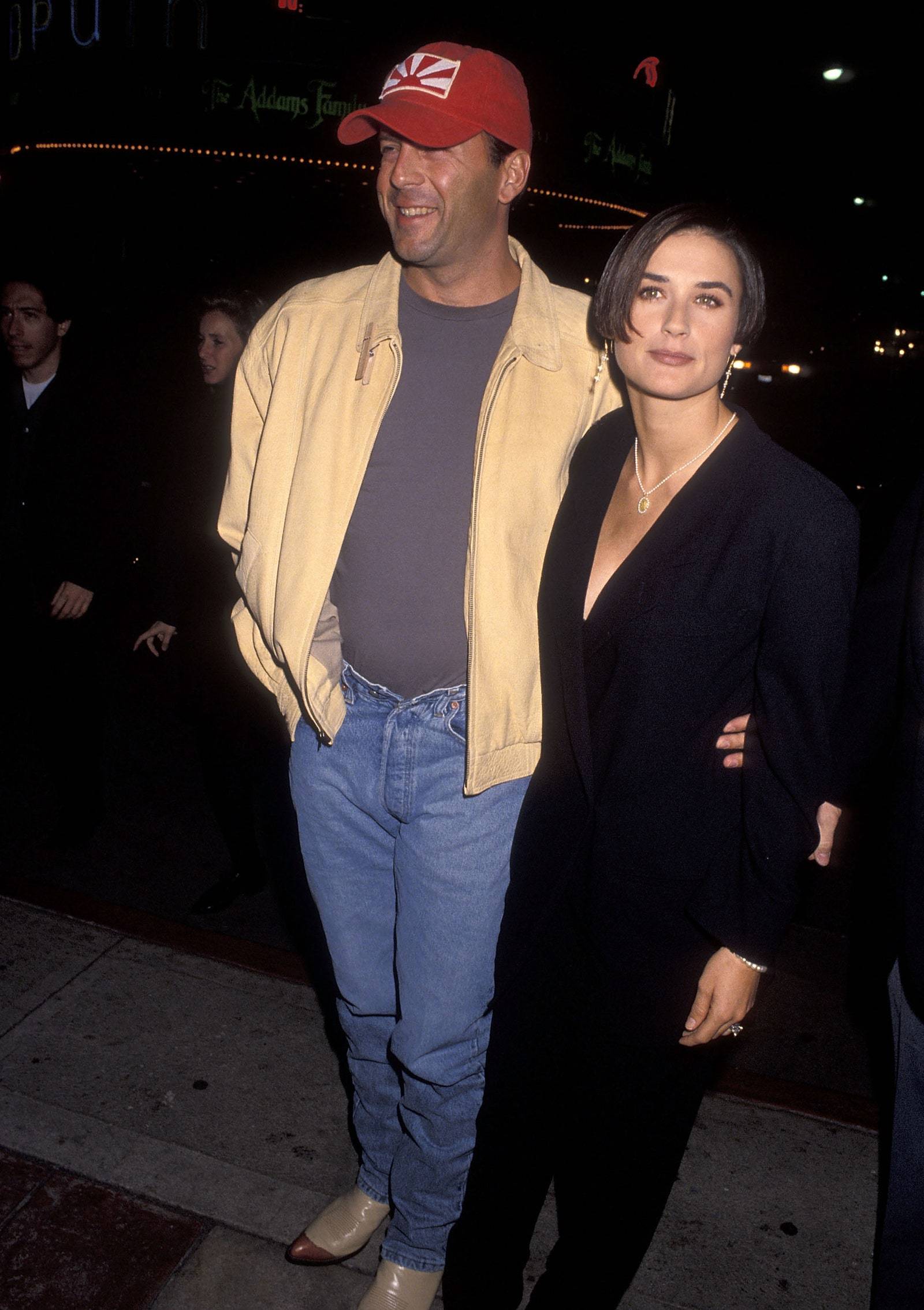 Bruce Willis i Demi Moore w Mann Village Theatre 12 grudnia 1991 r.