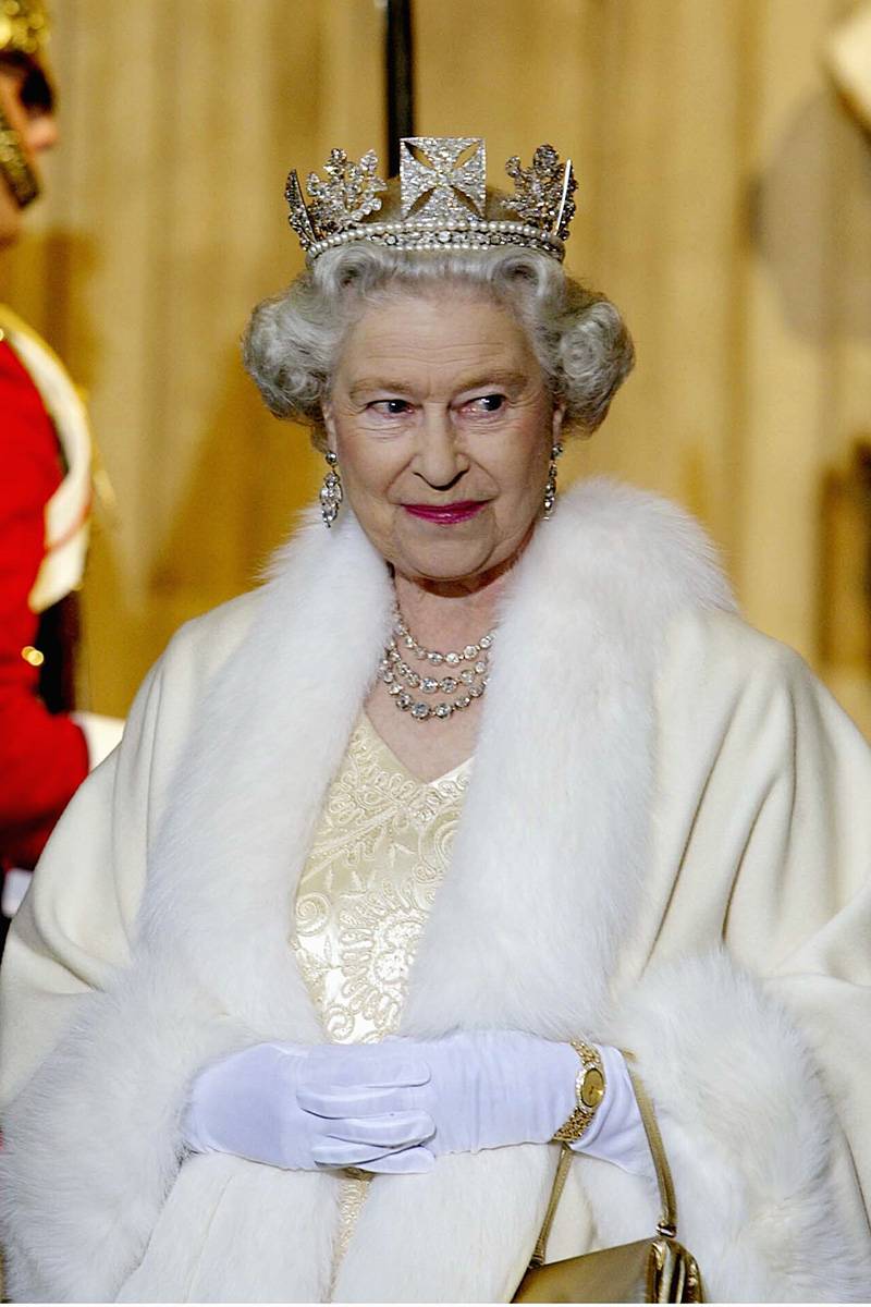 Królowa Elżbieta, 2002 rok