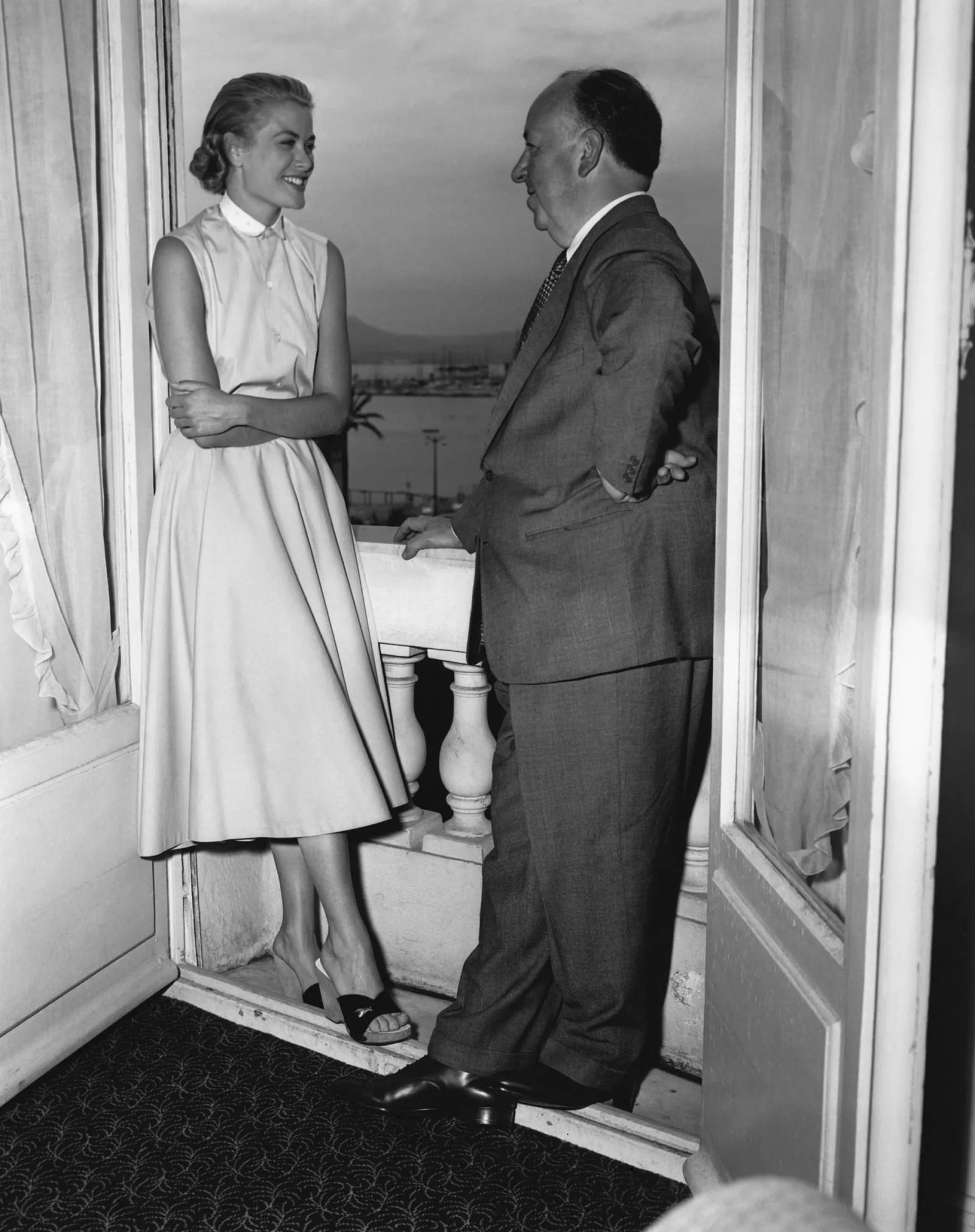 Grace Kelly i Alfred Hitchcock na Festiwalu Filmowym w Cannes w 1954 roku