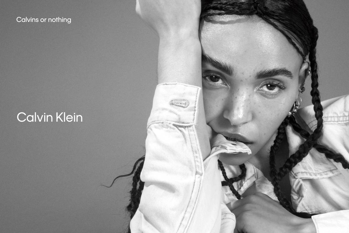 Kolekcja Calvina Kleina na sezon wiosna-lato 2023 na platformie zakupowej Modivo. W promującej linię kampanii „Calvins or Nothing” wystąpili Kendall Jenner, FKA Twigs oraz Michael B. Jordan i Aaron Taylor-Johnson.