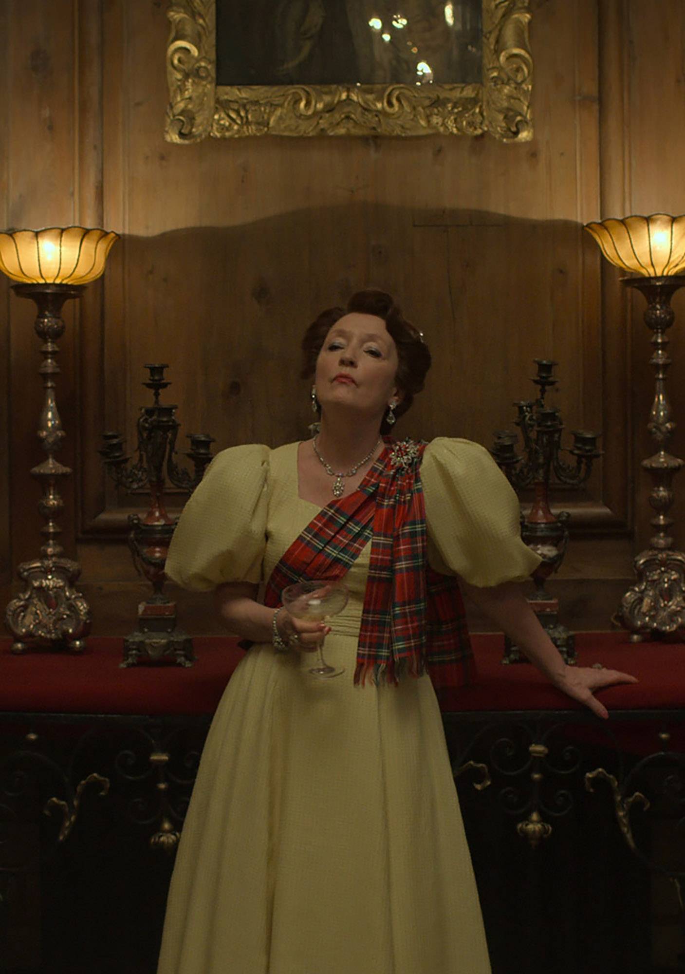 Lesley Manville w roli księżnej Małgorzaty w The Crown (Fot. Netflix)
