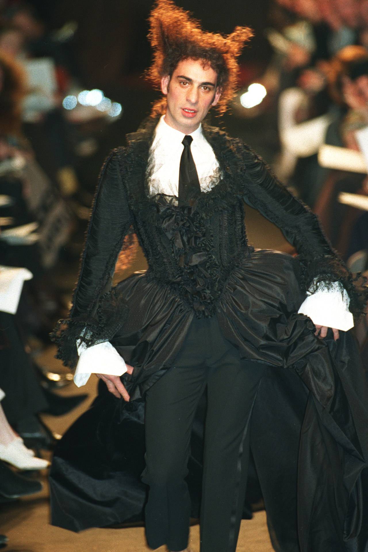 Jean Paul Gaultier haute couture wiosna/lato 1998.
(© Fot. Getty Images)