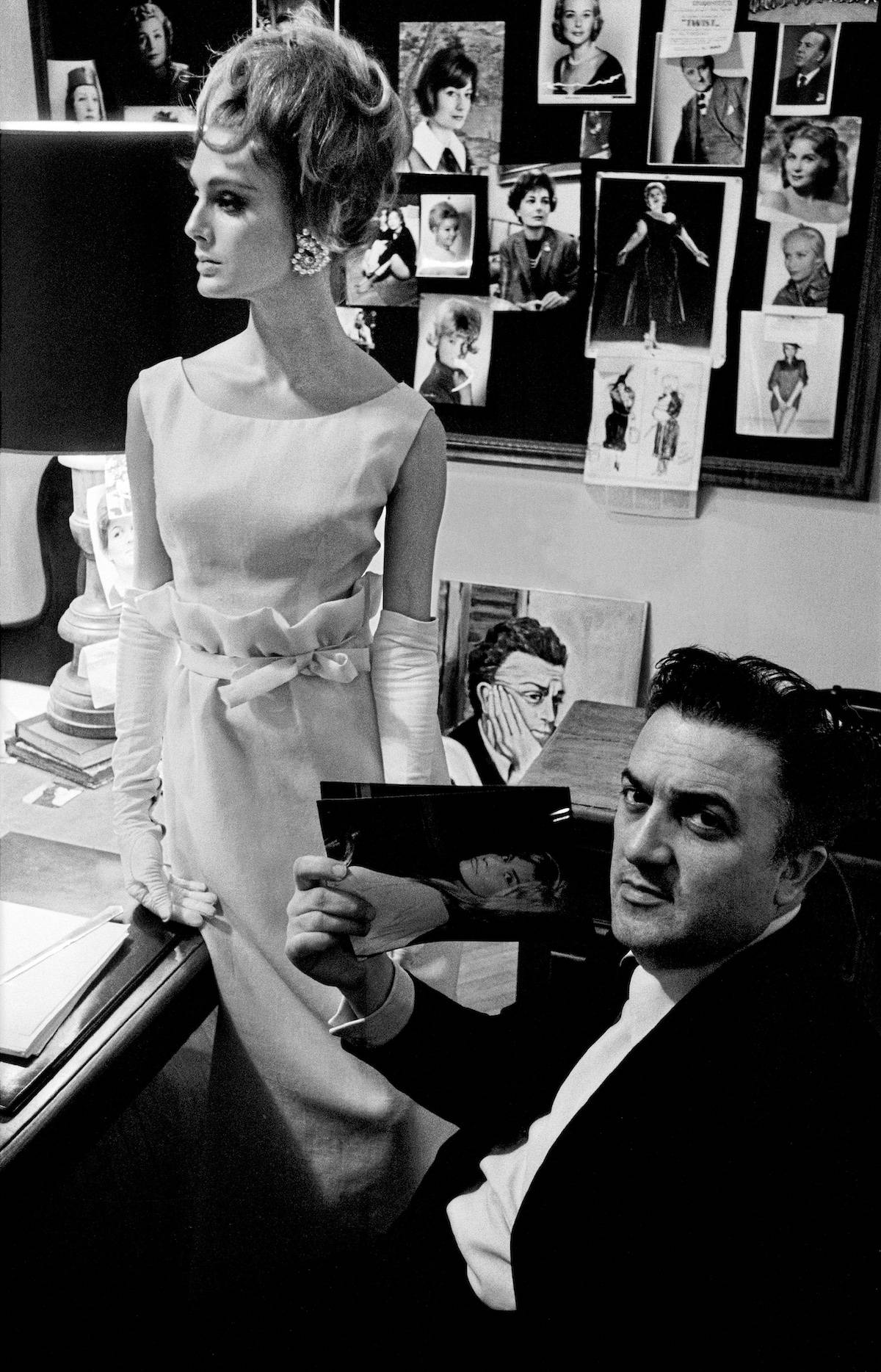 Deborah Dixon i Federico Fellini dla Harper’s Bazaar, Rzym, 1962 (Fot. Frank Horvat)