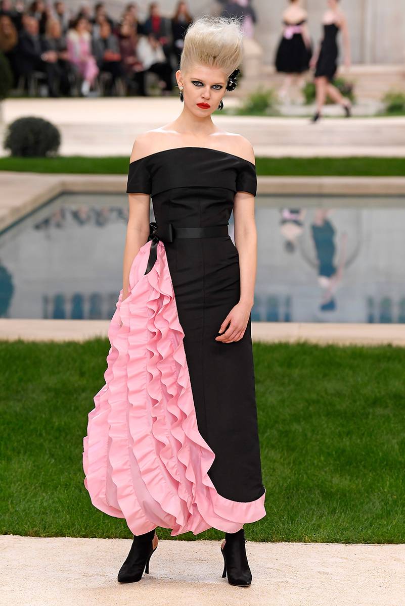 Ola Rudnicka w pokazie kolekcji Chanel haute couture wiosna-lato 2019