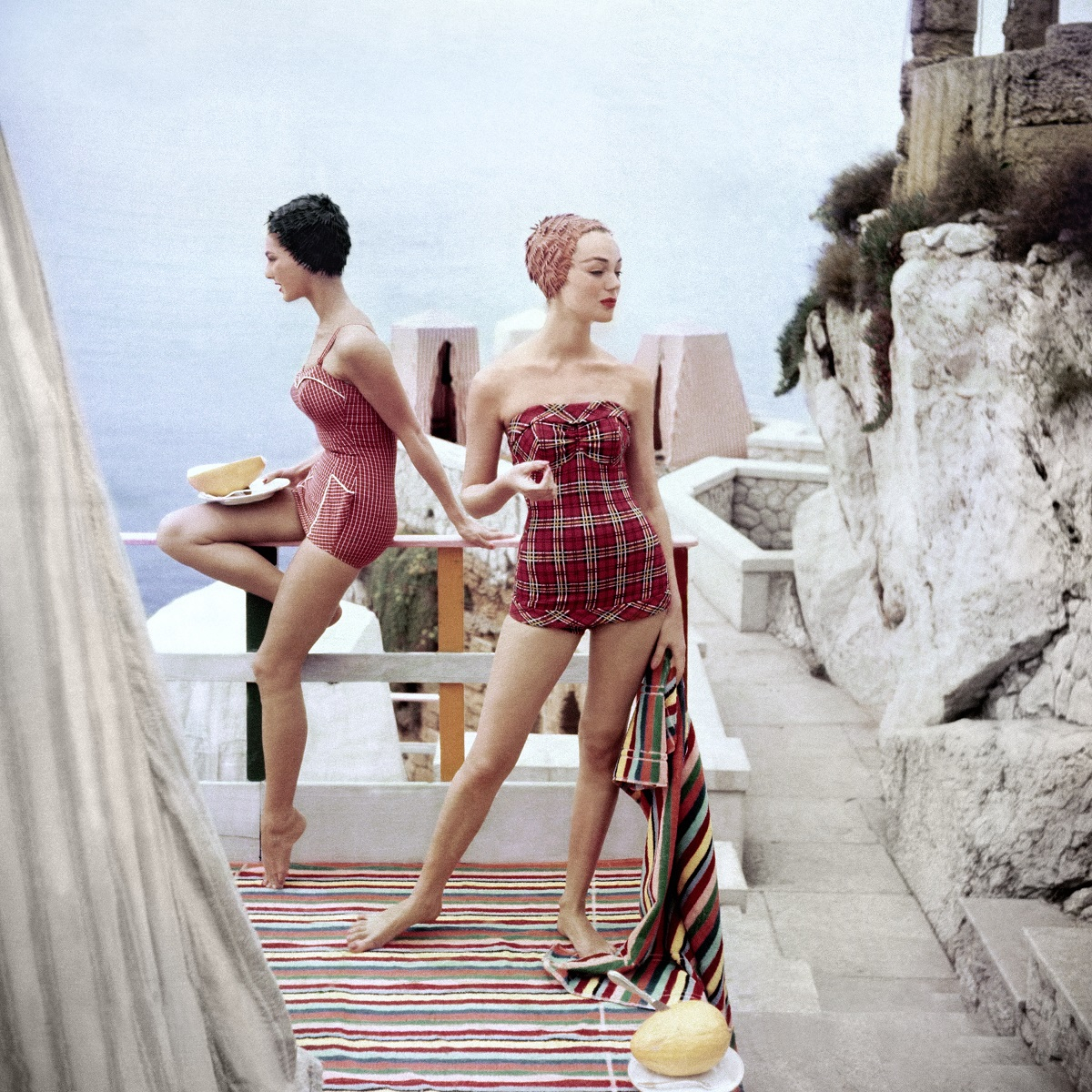 Vogue, 1955r. (Fot. Henry Clarke, Getty Images)