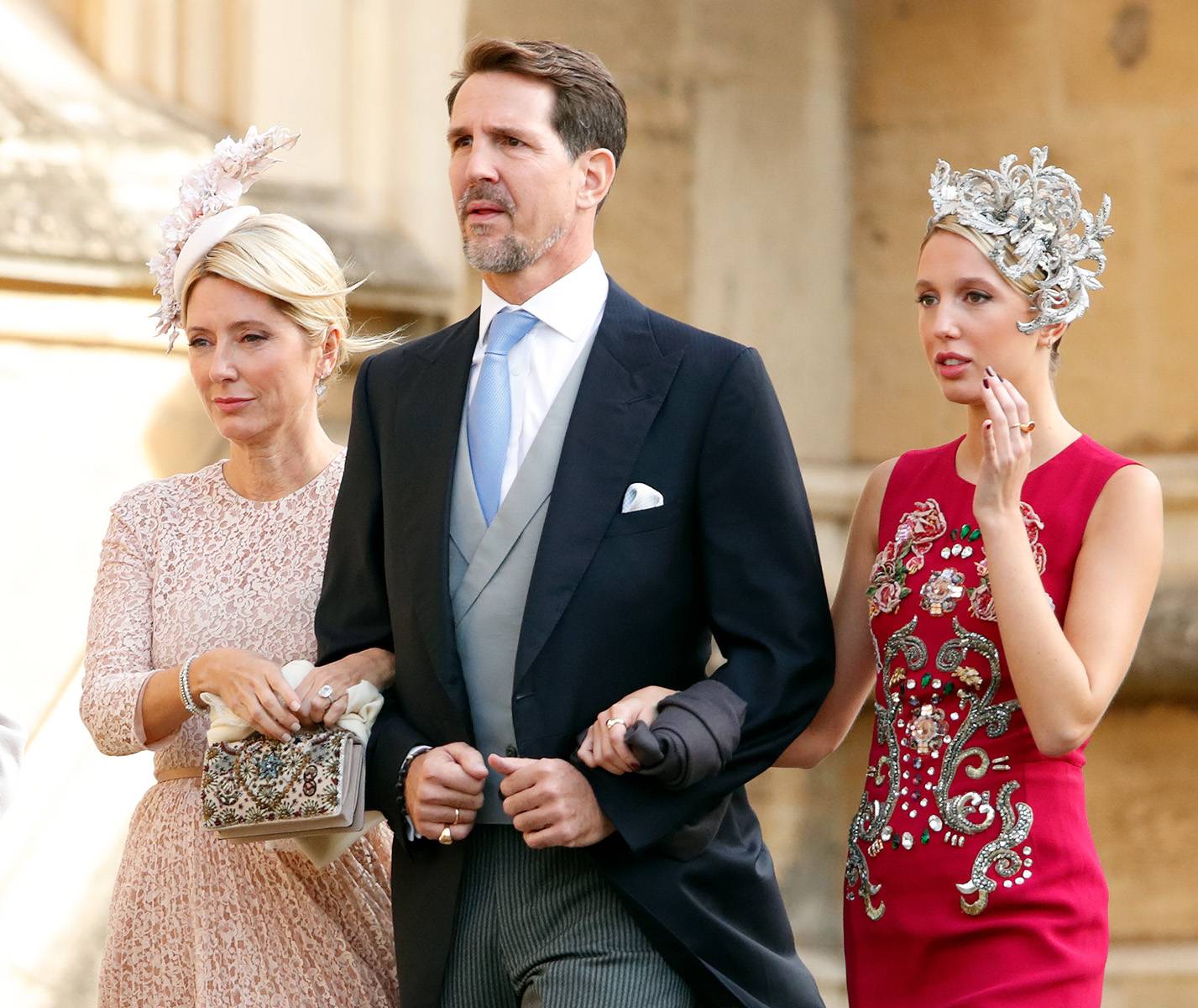 Z rodzicami na ślubie księżniczki Eugenii (Fot. Getty Images)