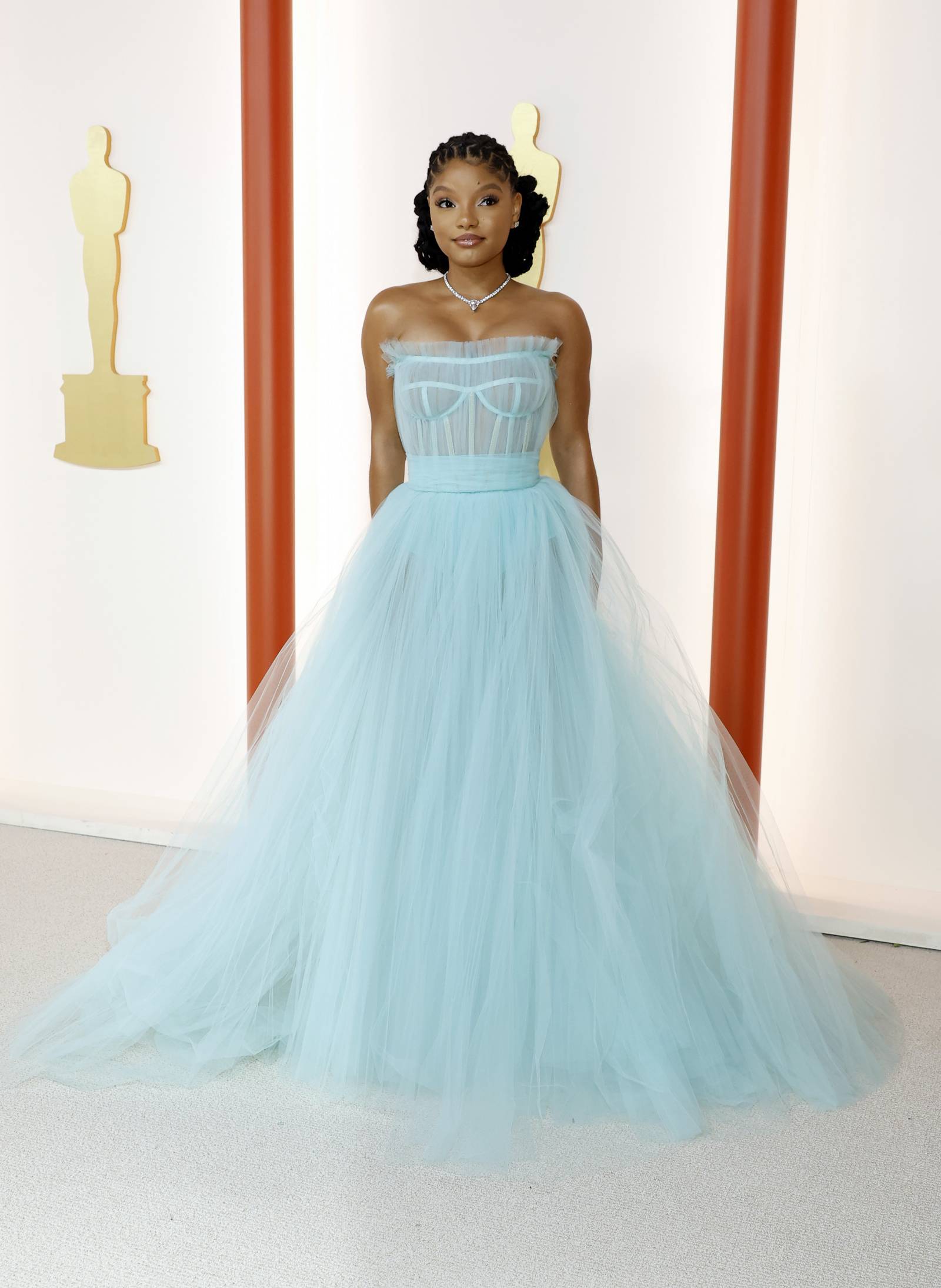 Halle Bailey w sukni Dolce & Gabbana na gali rozdania Oscarów 2023