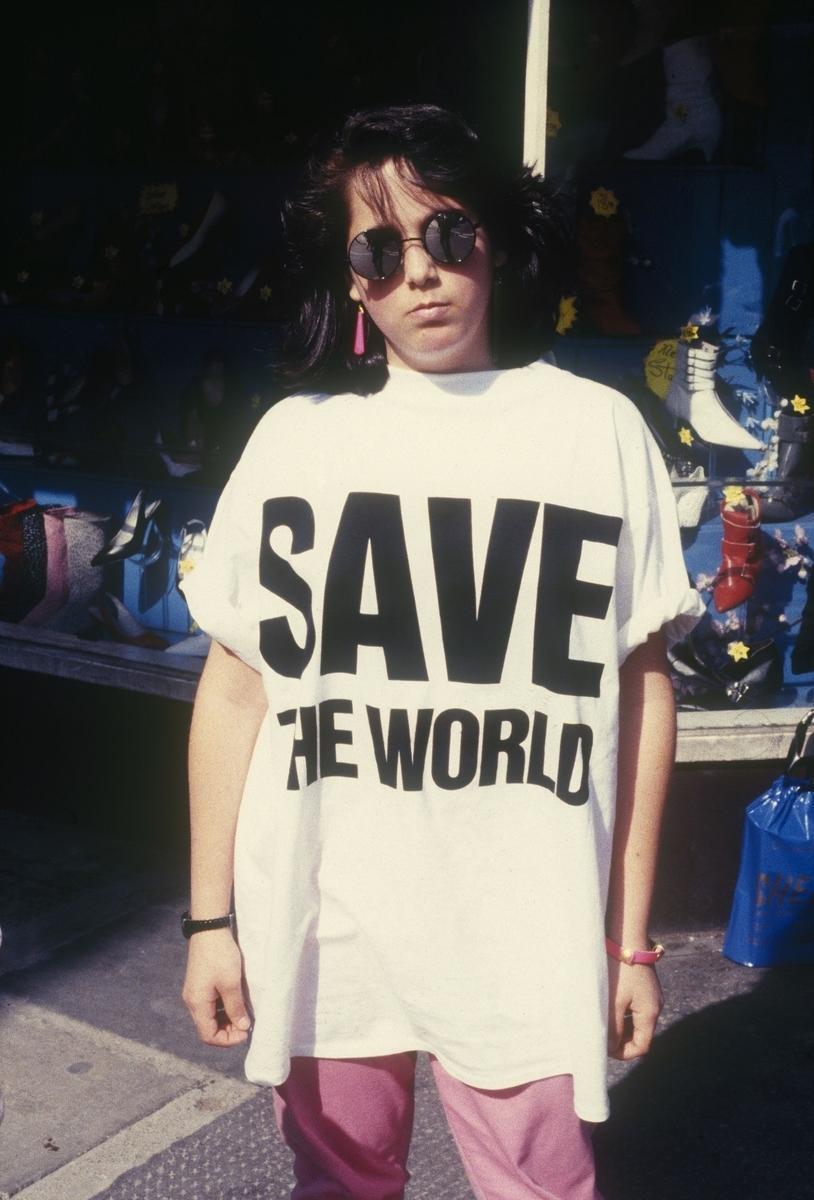 Polityczny t-shirt z kolekcji Katharine Hamnett (1985 r.)