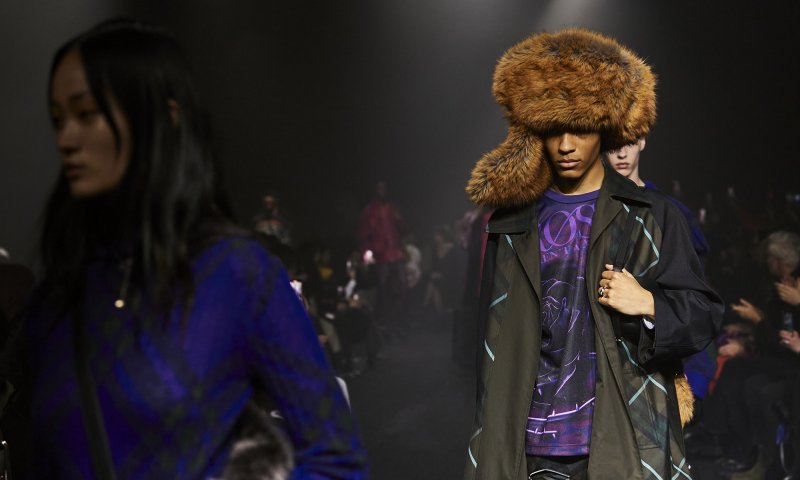 Pierwsza kolekcja Daniela Lee dla Burberry: Nowa tradycja