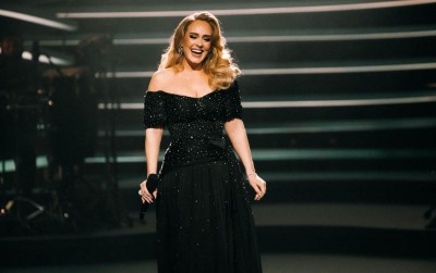 Adele w sukni Louis Vuitton na koncercie w London Palladium