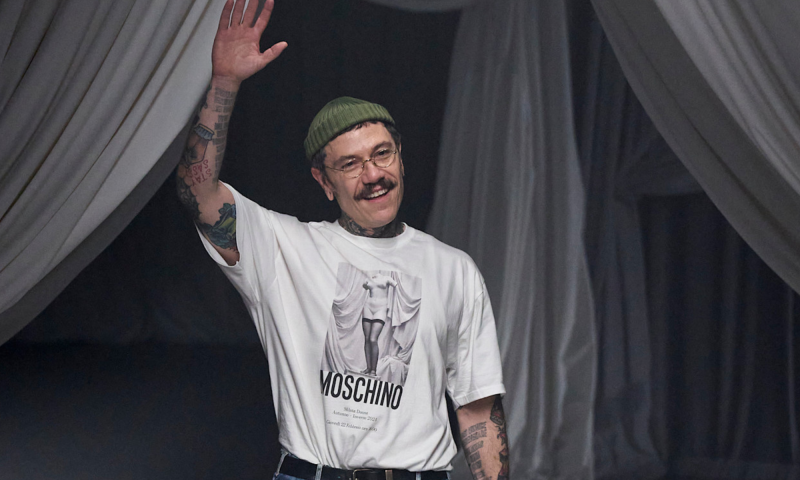 Adrian Appiolaza odchodzi ze stanowiska dyrektora kreatywnego Moschino