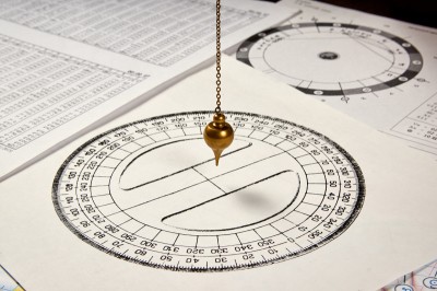 Astrologia: Wiedza tajemna czy nauka o duszy? 