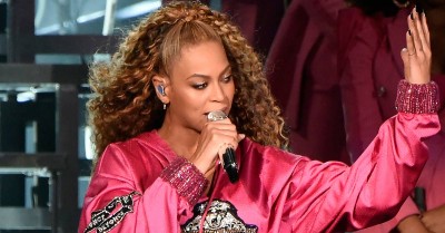 Beyoncé, Obamowie i Lady Gaga żegnają tegorocznych maturzystów