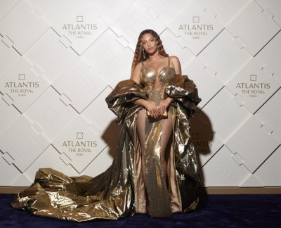 Beyoncé niczym bogini w złotej kreacji Dolce & Gabbana