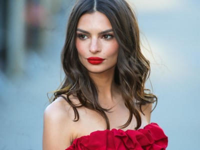 Inspirująca stylizacja: Emily Ratajkowski w garniturze