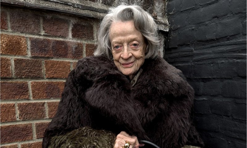 Maggie Smith, czyli Minerwa McGonagall z „Harry’ego Pottera”, gwiazdą kampanii Loewe
