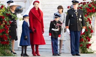 Księżna Charlene iście królewską czerwień nosi na dwa sposoby