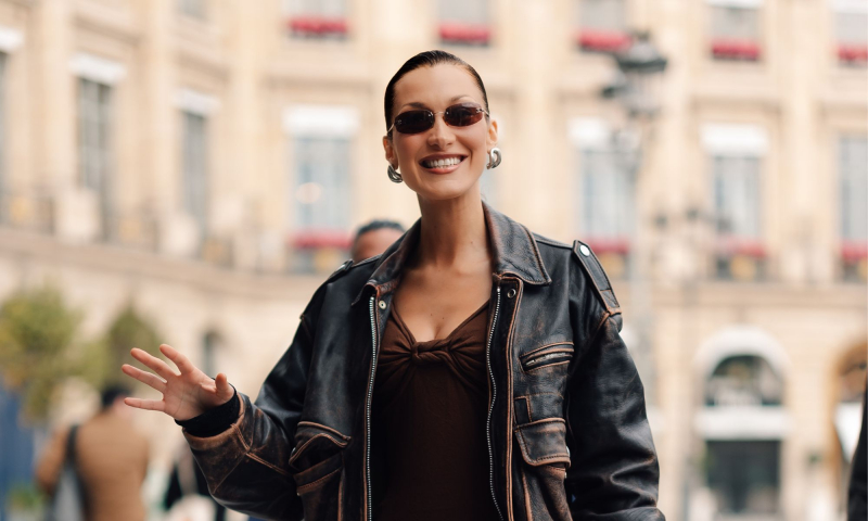 Skórzana kurtka inna niż wszystkie? Bella Hadid lansuje 3 oryginalne modele