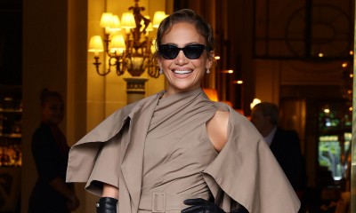 Jennifer Lopez na tyle pokochała espadryle na koturnie, że zabiera je nawet na rower