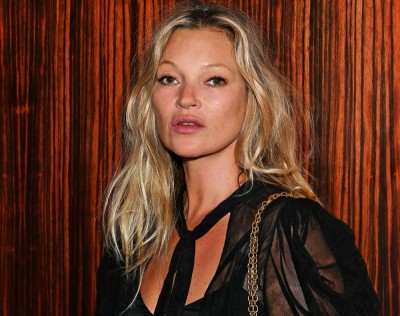 Inspirująca stylizacja: Kate Moss w jedwabnej slip dress