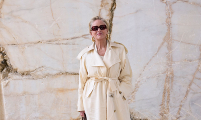 Sharon Stone udowadnia, że damskie sneakersy retro pasują do wszystkiego