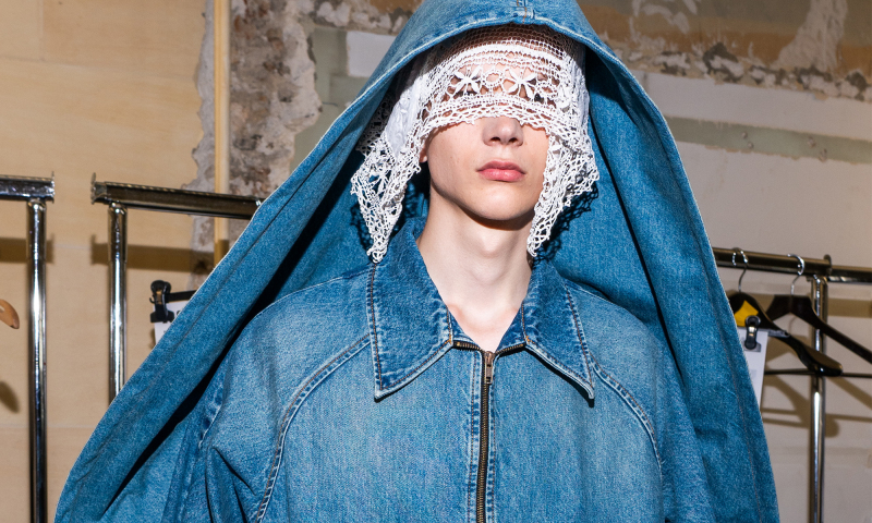Najciekawsze pokazy z męskiego fashion weeku w Paryżu na wiosnę-lato 2026