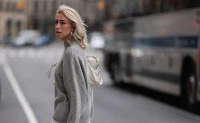Trzy modele snekearsów, wszystkie w czerni. Jesienią nie wybierzemy innego modelu butów