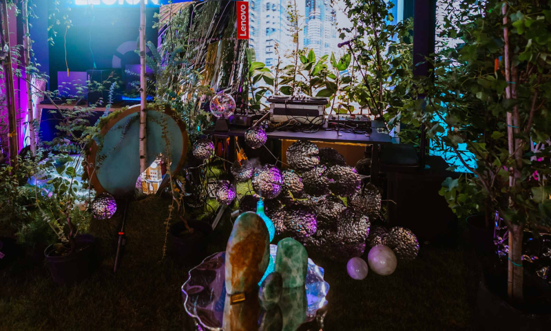 Człowiek, sztuka i technologia: Dwie wystawy Lenovo podczas Hotel Warszawa Art Fair