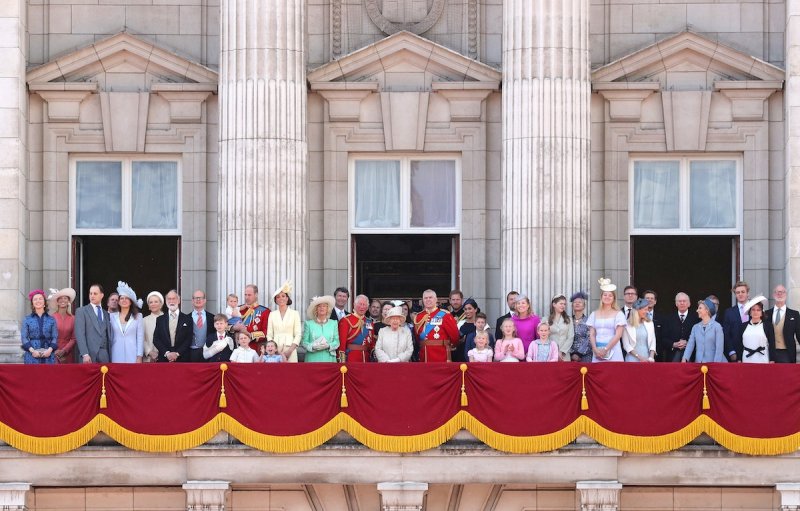Brytyjska monarchia w kryzysie 