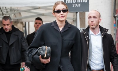 Wzorem Gigi Hadid dla modnych satynowych spodni rezygnujemy nawet z jeansów