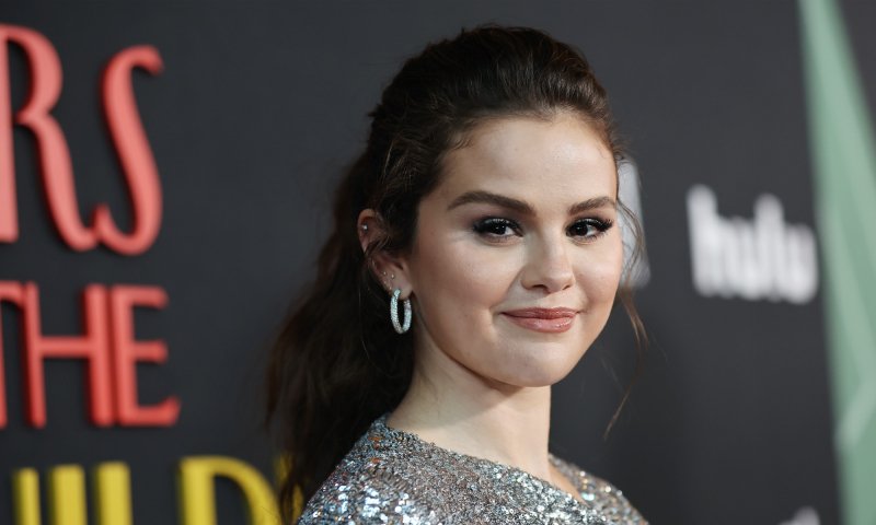 Selena Gomez: Koniec z wciąganiem brzucha!