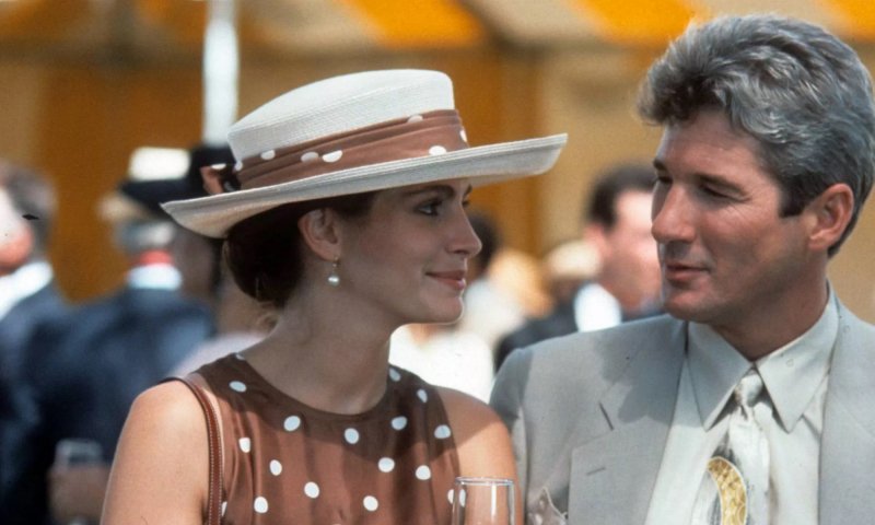 Brązowa sukienka w grochy z „Pretty Woman” w 2023 roku zyskuje nowe oblicze 