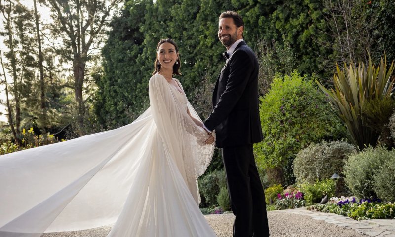 Ślub w sukni inspirowanej Audrey Hepburn od Zaca Posena