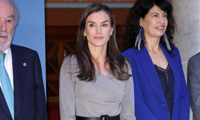 Królowa Letycja zamszowe kozaki za kolano zestawiła z sukienką midi