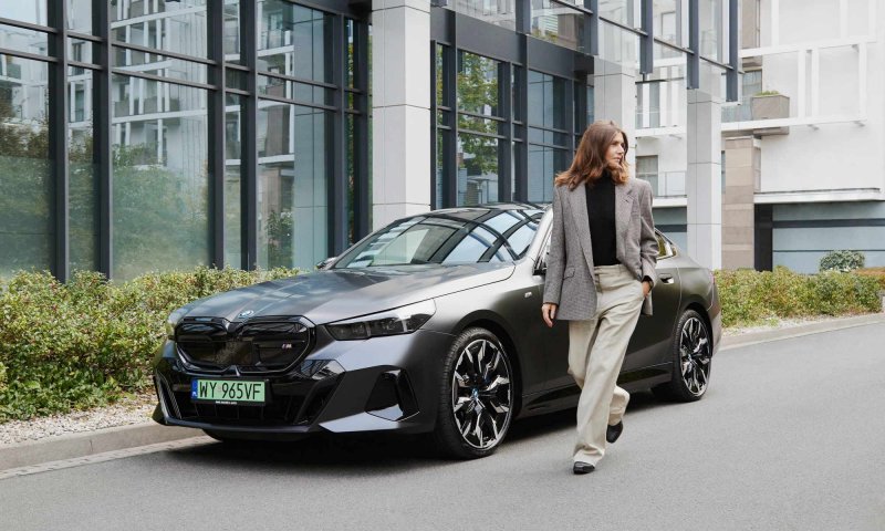 Małgorzata Szumowska nową ambasadorką marki BMW
