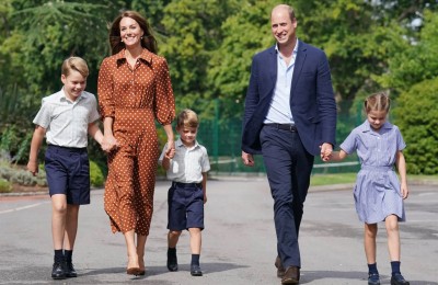 Nowe zdjęcie królewskiej rodziny: Kate i William odprowadzają dzieci do szkoły