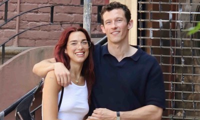Dua Lipa i Callum Turner w stylizacjach ze sneakersami naszą inspiracją na lato