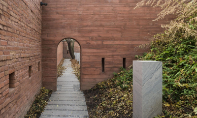 Bryła Muzeum Katyńskiego 10 lat po otwarciu wciąż należy do architektonicznych zjawisk