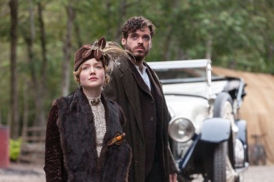 Emma Corrin i Jack O’Connell w „Kochanku Lady Chatterley”