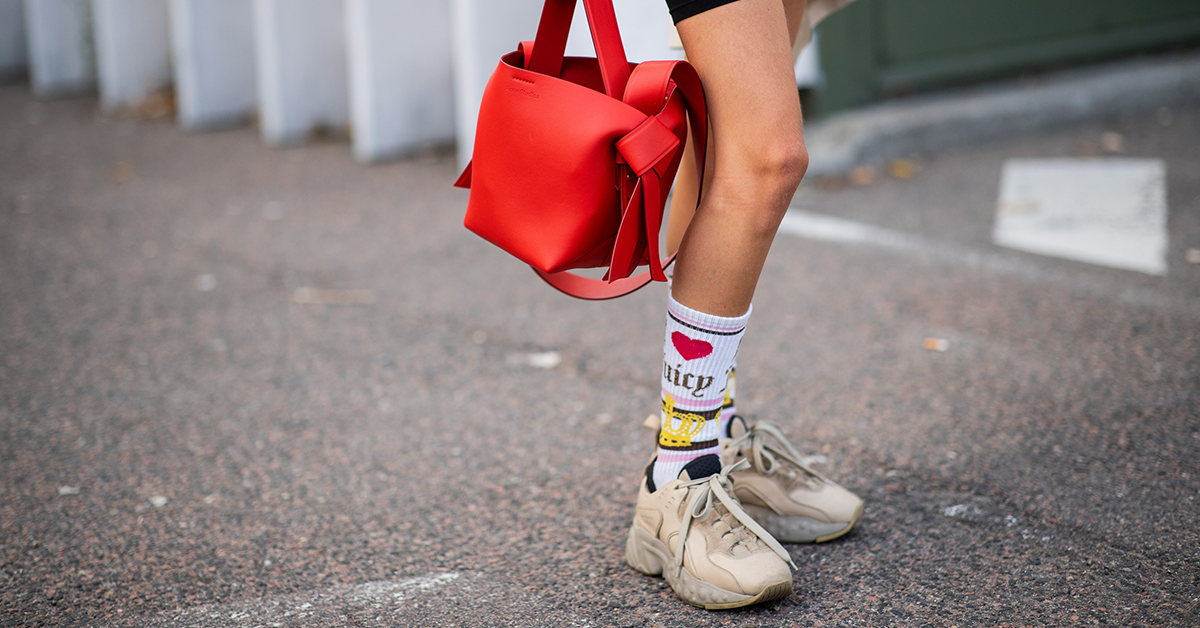 7 najmodniejszych par sneakersów w stylu retro