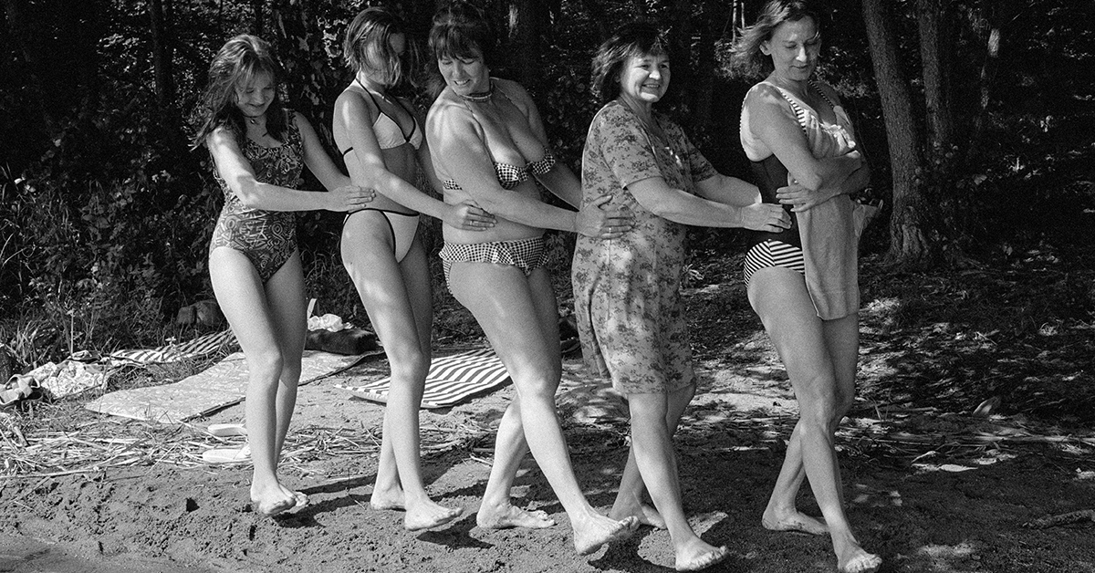 Joanna Helander: Raz, dwa, trzy, Baba patrzy